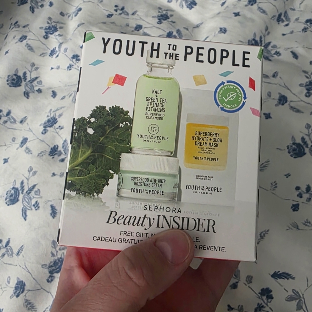 Youth To The People Sephora Mini Bundle - Cleanse & Hydrate Skincare Set - Picture 2 of 4